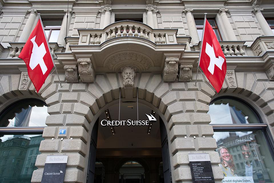 UBS: Ζητά στήριξη από την ελβετική κυβέρνηση εάν αγοράσει τη Credit Suisse
