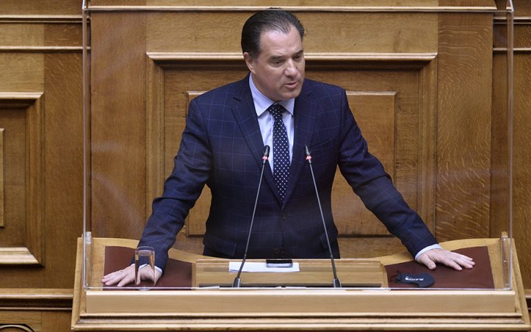 Άδ. Γεωργιάδης: Αυτόματα θα αφαιρείται η ρήτρα αναπροσαρμογής από τους λογαριασμούς