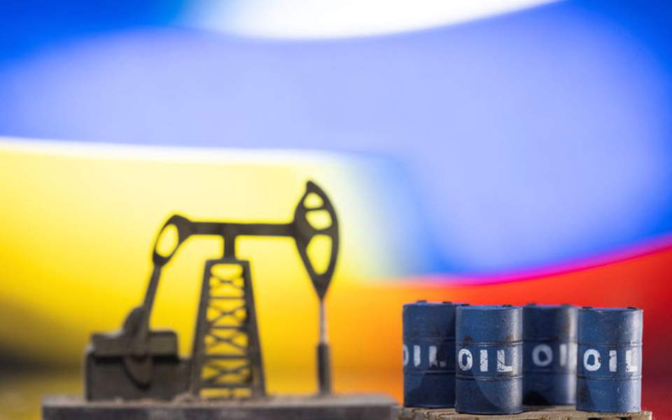 Embargo pétrolier: quelles entreprises achètent à la Russie et lesquelles ont arrêté