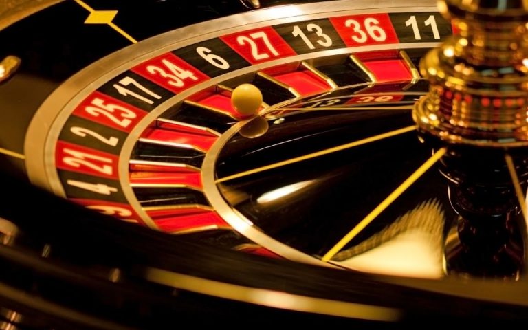 Τυχερά παιχνίδια: Τρεις νέες εταιρείες στο διαδίκτυο – Μέτρα για τα προβληματικά καζίνο 