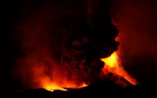 Ιαπωνία: Έκρηξη ηφαιστείου στο νησί Suwanosejima
