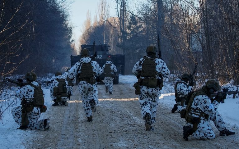 Ρωσία: Έγκριση για αποστολή στρατευμάτων στην Ανατολική Ουκρανία