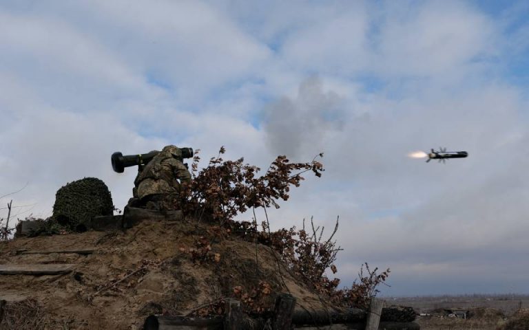 Πύραυλοι Javelin: Γιατί μπορούν να παίξουν σημαντικό ρόλο στην άμυνα της Ουκρανίας