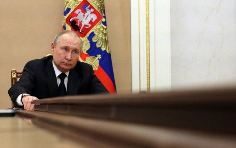 Β. Πούτιν: «Απρόβλεπτη» η Ουκρανία στις διαπραγματεύσεις