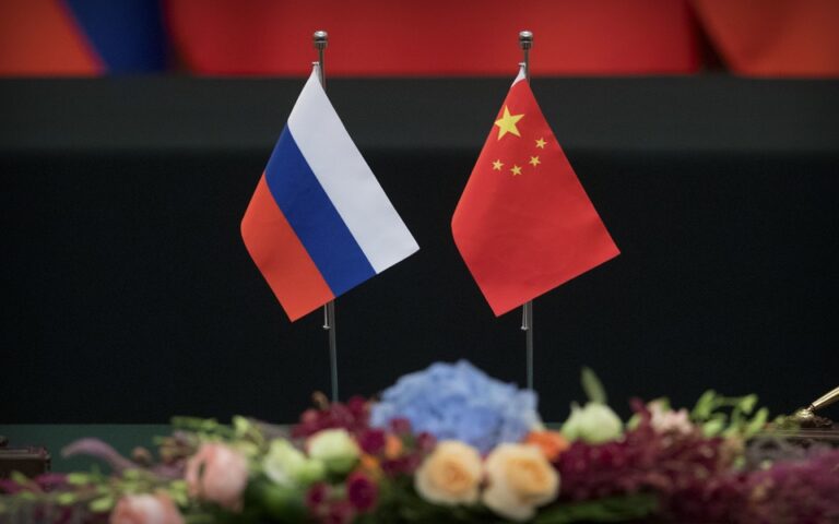 Ρωσία και Κίνα ετοιμάζουν δικό τους σύστημα Swift