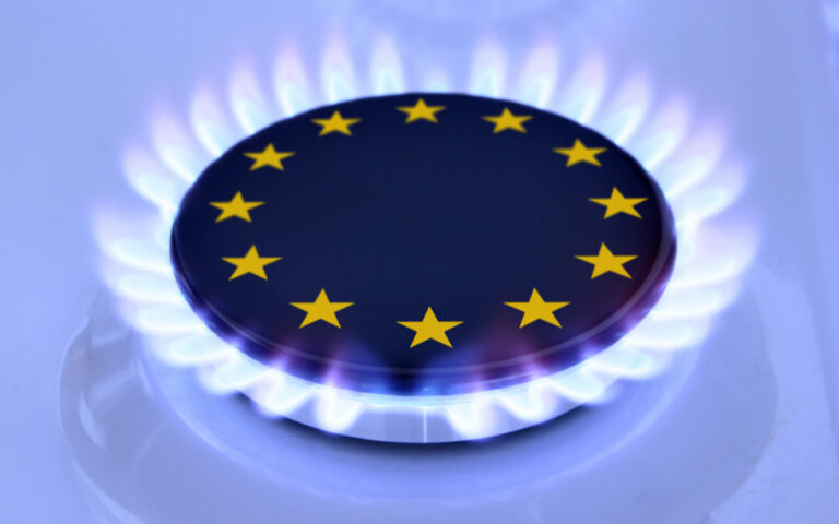 «Αντεπίθεση» Κομισιόν στη Ρωσία: Προς νέες κυρώσεις για την πληρωμή φυσικού αερίου σε ρούβλια