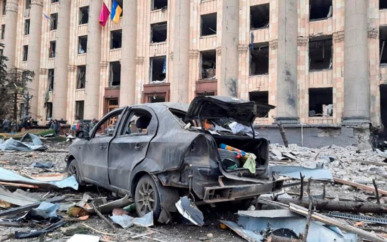 Ουκρανία: Επιθέσεις με πυραύλους σε κατοικημένες περιοχές στο Χάρκοβο