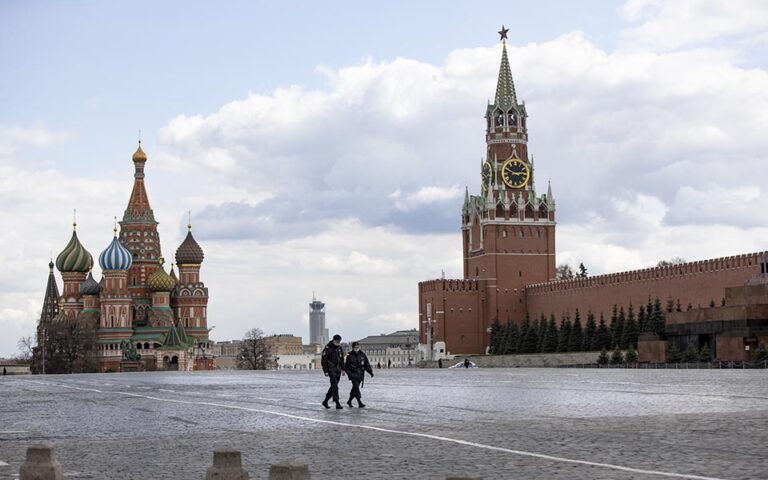 Ρωσία: Πληρώνει τα χρέη, παρά τις προειδοποιήσεις για default