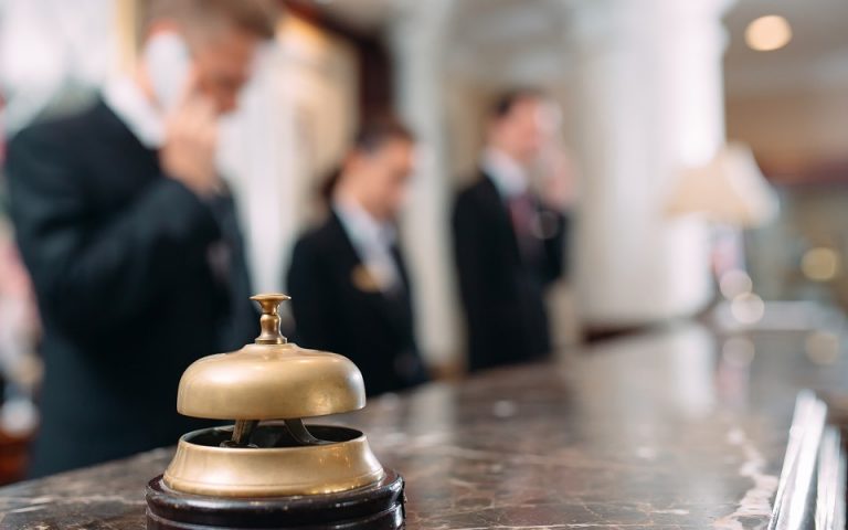 Ξενοδοχεία: «Λείπουν» 60.225 εργαζόμενοι – Οι ειδικότητες
