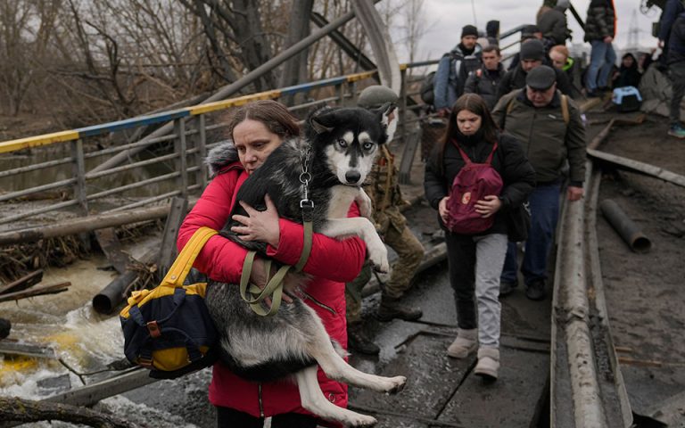 Ουκρανία: Ξεπέρασαν τα 2 εκατ. οι πρόσφυγες