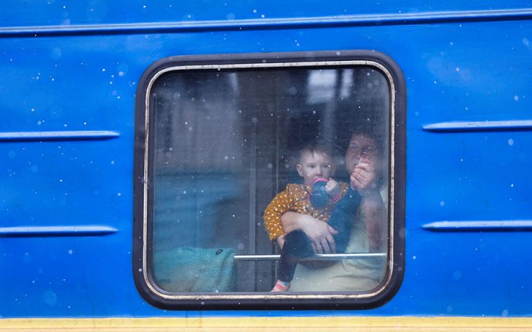 Ουκρανία: 14 εκατ. ξεριζωμένοι – Ο μεγαλύτερος εκτοπισμός εδώ και δεκαετίες