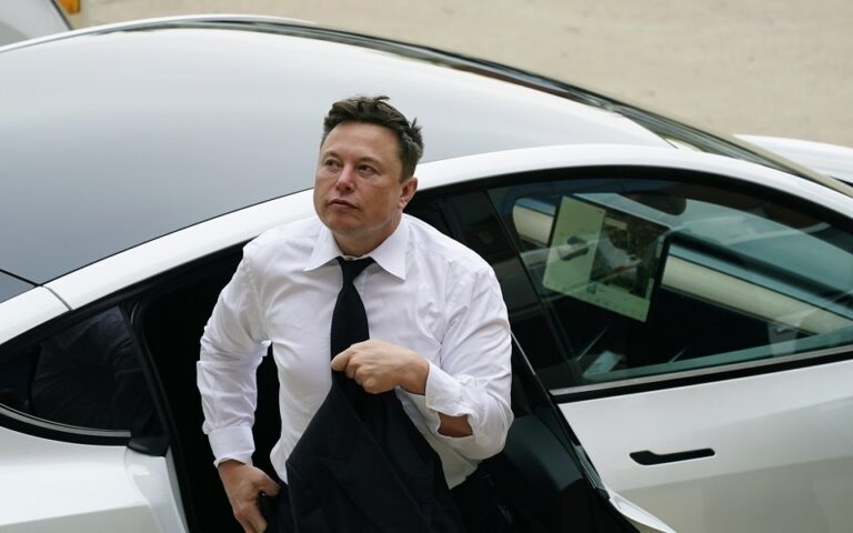 Elon Musk: Tα 3 ιδιαίτερα στοιχεία που χαρακτηρίζουν το management του