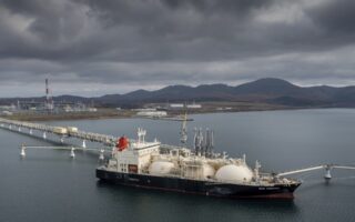 Ε.Ε.: Εισάγει ποσότητες ρεκόρ LNG από την Ρωσία