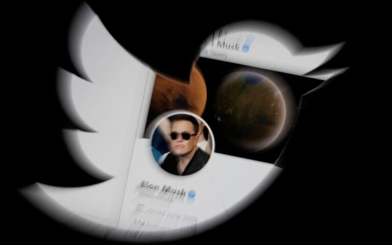 Elon Musk: «Παγώνει» προσωρινά την εξαγορά του Twitter