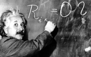 Η απλή σοφία μιας ιδιοφυΐας – Οι δύο συμβουλές του Άλμπερτ Αϊνστάιν για τη ζωή