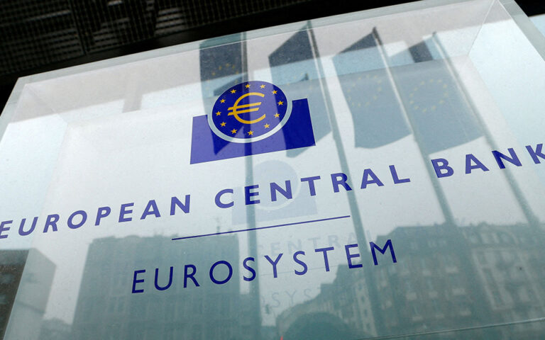 ΕΚΤ: «Σφίγγει τα λουριά» στις τράπεζες ενόψει της επικείμενης ύφεσης 