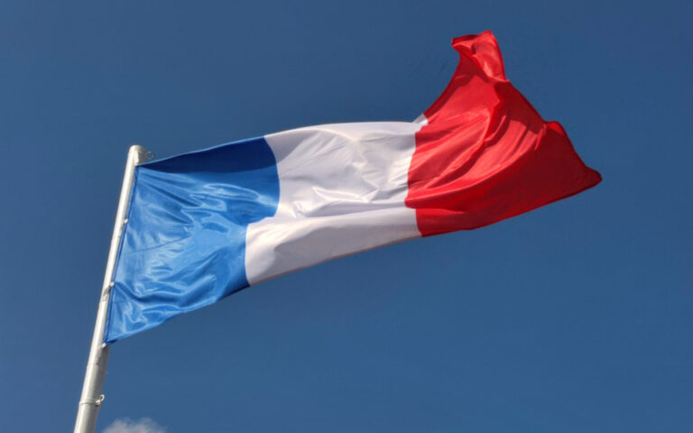 Γαλλία: Μειωμένη σε σχέση με το 2027 η συμμετοχή στις σημερινές βουλευτικές εκλογές