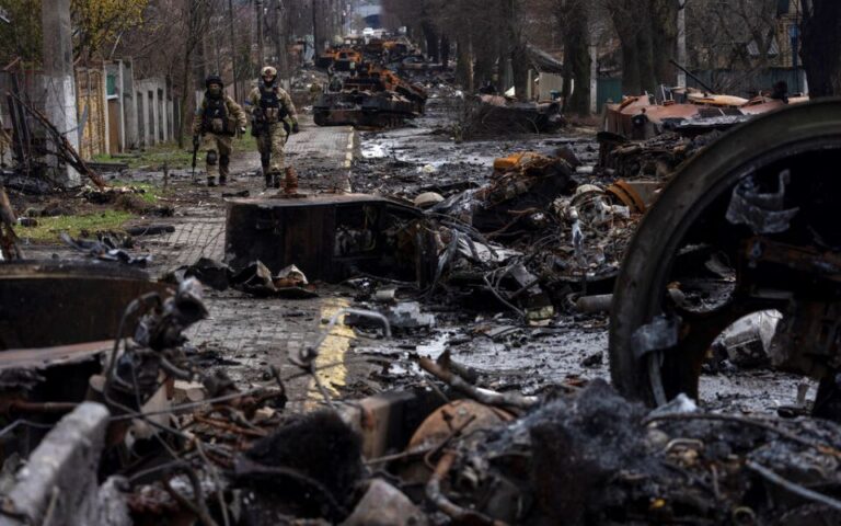 Ουκρανία: Πάνω από 130 άμαχοι βρέθηκαν δολοφονημένοι στο χωριό Μακάριφ