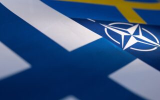ΝΑΤΟ: Η Τουρκία μπλοκάρει τις συνομιλίες ένταξης Σουηδίας-Φινλανδίας