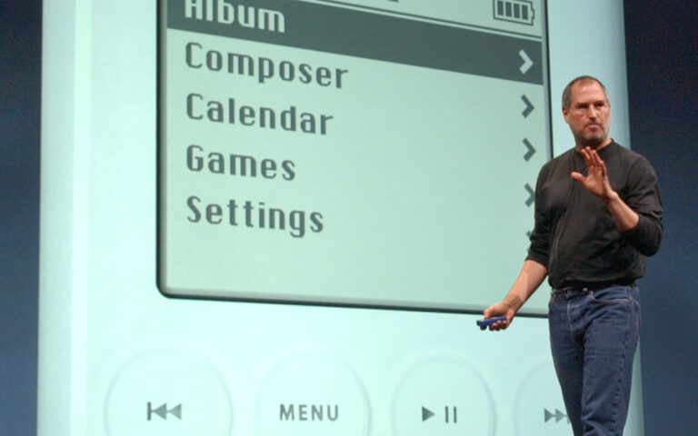 Γιατί ο Steve Jobs έριξε το πρώτο iPod μέσα σε ένα ενυδρείο