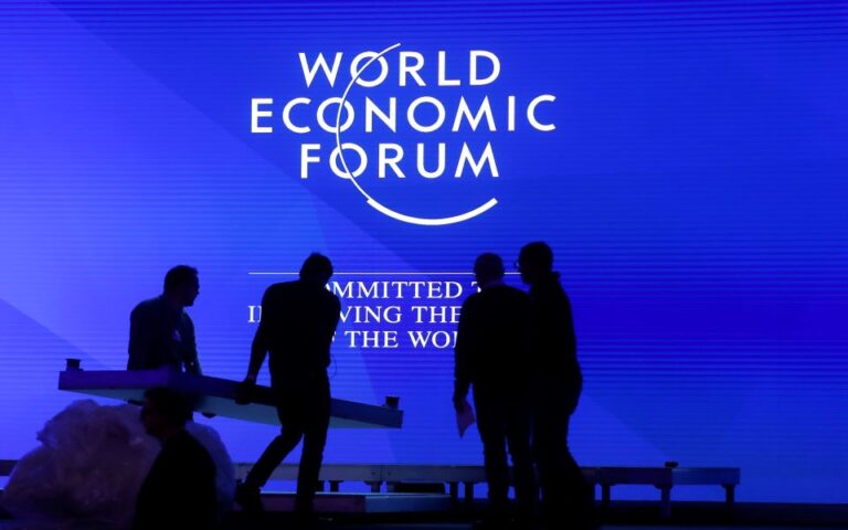 Νταβός: «Καμπανάκι» για οικονομική καταιγίδα από επιχειρηματίες και παγκόσμιους ηγέτες