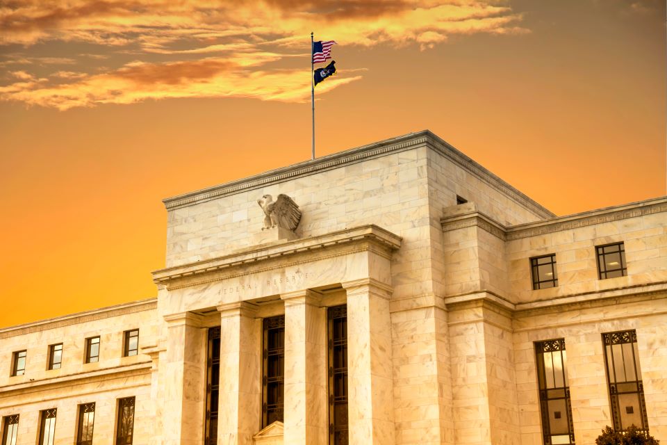Αγορές: Αποκωδικοποιώντας τα πρακτικά από Fed και ΕΚΤ – Τι μέλλει γενέσθαι