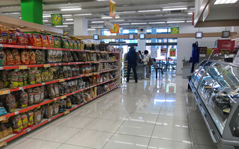 Σούπερ μάρκετ: Τον «πόλεμο» των discounters πυροδοτεί η έλευση της Carrefour