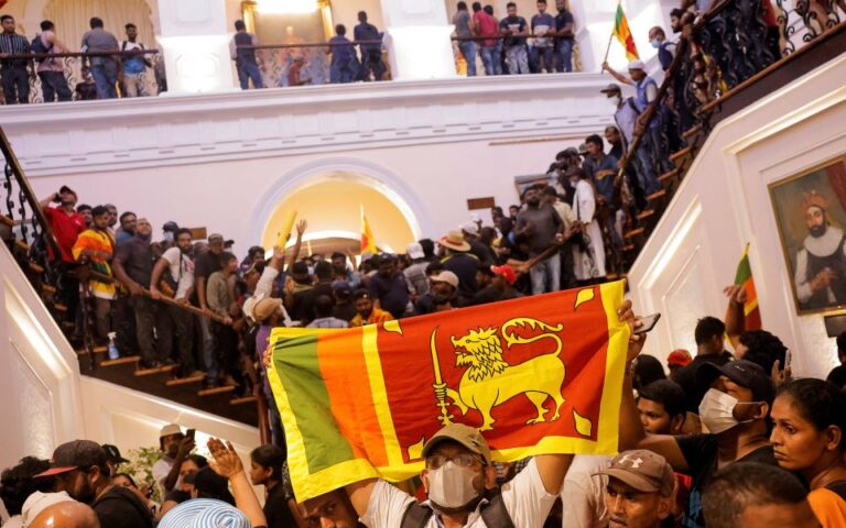 Σρι Λάνκα: Διαδηλωτές κατέλαβαν την προεδρική κατοικία