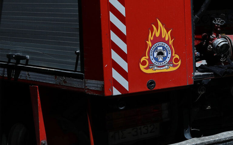 Νέα Σμύρνη: Φωτιά σε εστιατόριο – Ενας τραυματίας, καταγγελίες για εμπρησμό