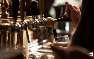 Βέλγιο: Έλλειψη μπύρας λόγω κακών καιρικών συνθηκών