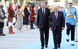 Επίσκεψη Μαχμούντ Αμπάς στην Τουρκία – «Δεν έχουμε αλλάξει στάση στο Μεσανατολικό» δηλώνει ο Ερντογάν
