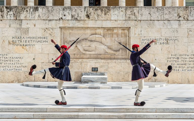 Πώς θα «τρέξει» η ελληνική οικονομία – Σήμερα οι ανακοινώσεις της ΕΛΣΤΑΤ