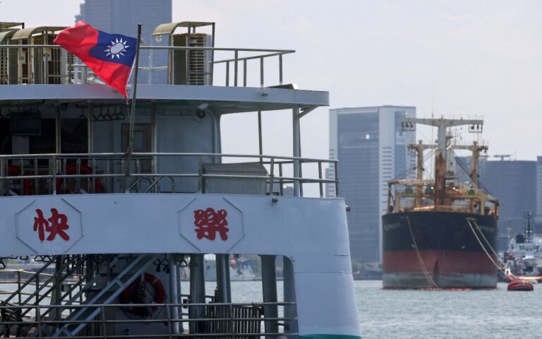 Κίνα: «Σκληραίνει» τη στάση της στις εισαγωγές αγαθών από την Ταϊβάν