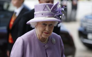 Bασίλισσα Ελισάβετ: Συλλυπητήριο τηλεγράφημα από Κυρ. Μητσοτάκη και Πρόεδρο της Δημοκρατίας