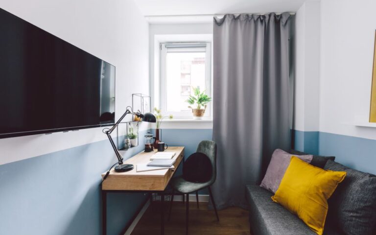 Ζωή σε 7,5 τετραγωνικά: Πώς είναι να μένεις στο μικρότερο διαμέρισμα της Νέας Υόρκης