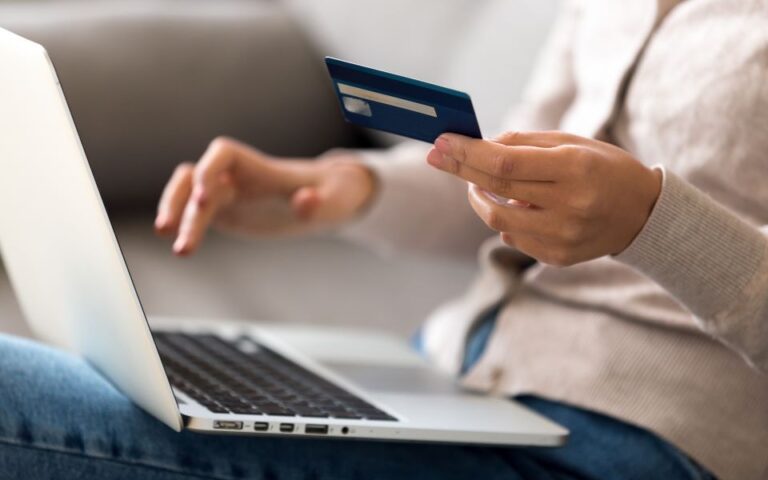 Τράπεζες: Αποζημιώσεις σε καταναλωτές – θύματα phishing