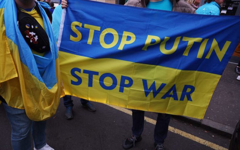 Διεθνής καταδίκη για τις προσαρτήσεις ουκρανικών εδαφών στη Ρωσία