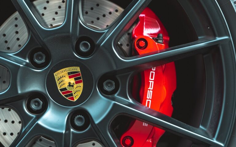 Εντυπωσιακό το ντεμπούτο της Porsche στο χρηματιστήριο: Κόντρα στις αναταραχές