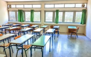 Ανοίγουν σήμερα τα σχολεία – Την άλλη εβδομάδα στη Θεσσαλία