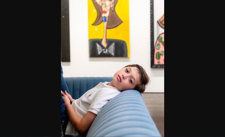 Ένας μικρός Πικάσο: Ο 10χρονος με τους πίνακες χιλιάδων δολαρίων