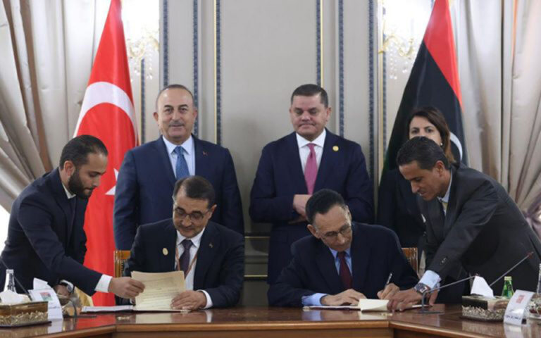 Ο Τσαβούσογλου υπέγραψε «συμφωνία για υδρογονάνθρακες» με τη Λιβύη