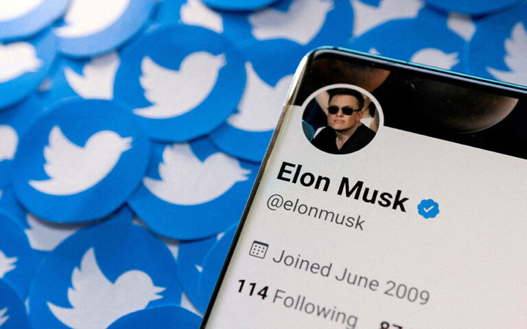 Συνδρομές στο Twitter; Δεν μπορεί να ζήσει μόνο με διαφημίσεις, λέει o Elon Musk