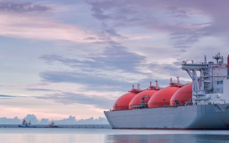 Η βιασύνη της Ευρώπης για αποθήκευση LNG μπορεί να την κάνει να… σκοντάψει 