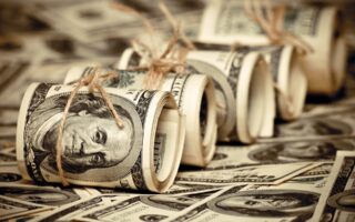 Δολάριο: Πτώση στο χαμηλότερο επίπεδο από τον Ιούλιο