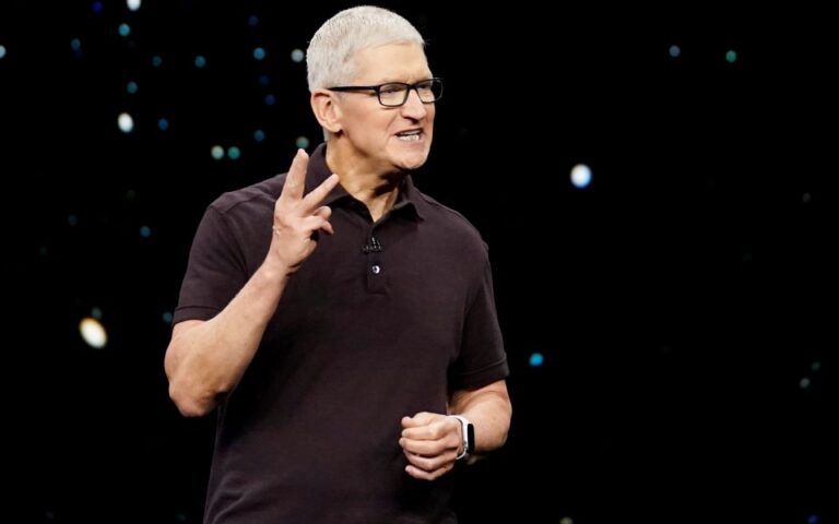 Έχετε αυτό που χρειάζεται για να δουλέψετε στην Apple; Τα 4 πράγματα που ζητά ο Tim Cook