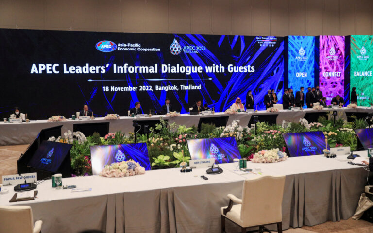 Η APEC υπόσχεται να ενισχύσει το εμπόριο
