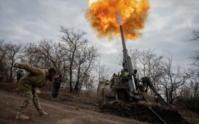 Ουκρανία: Bομβαρδίστηκε βάση της Βάγκνερ στη Λουγκάνσκ