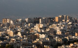 Γιατί οι Κινέζοι αγοράζουν ακίνητα στην Ελλάδα