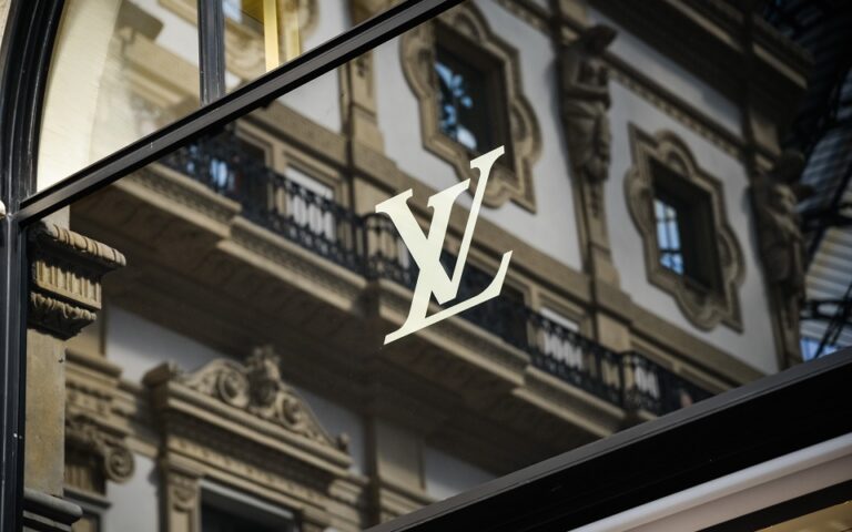 «Η πιο εντυπωσιακή θέα στον κόσμο»: Η Louis Vuitton αποκαλύπτει το πρώτο της ξενοδοχείο