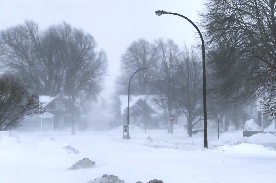 ΗΠΑ: Τουλάχιστον 49 νεκροί από τη «χιονοθύελλα του αιώνα»